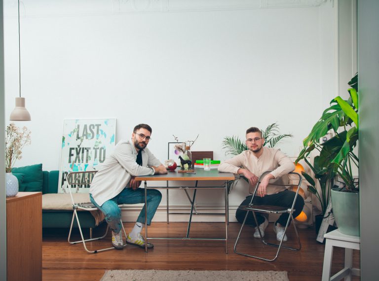 Dipl. kommunikationsdesigner Christian Nicolaus und Felix Bareis im Hamburger Studio